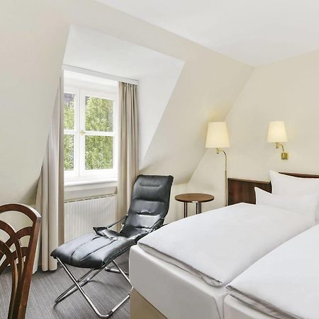 Hotel Kloesterle Noerdlingen - In Kuerze Elaya Hotel Kloesterle Nördlingen Buitenkant foto