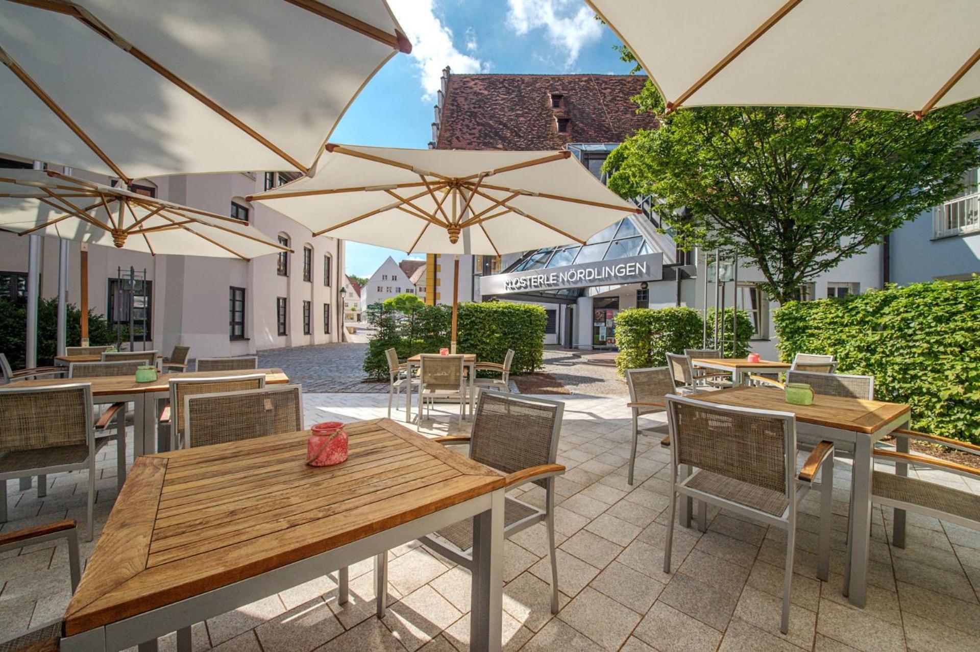 Hotel Kloesterle Noerdlingen - In Kuerze Elaya Hotel Kloesterle Nördlingen Buitenkant foto