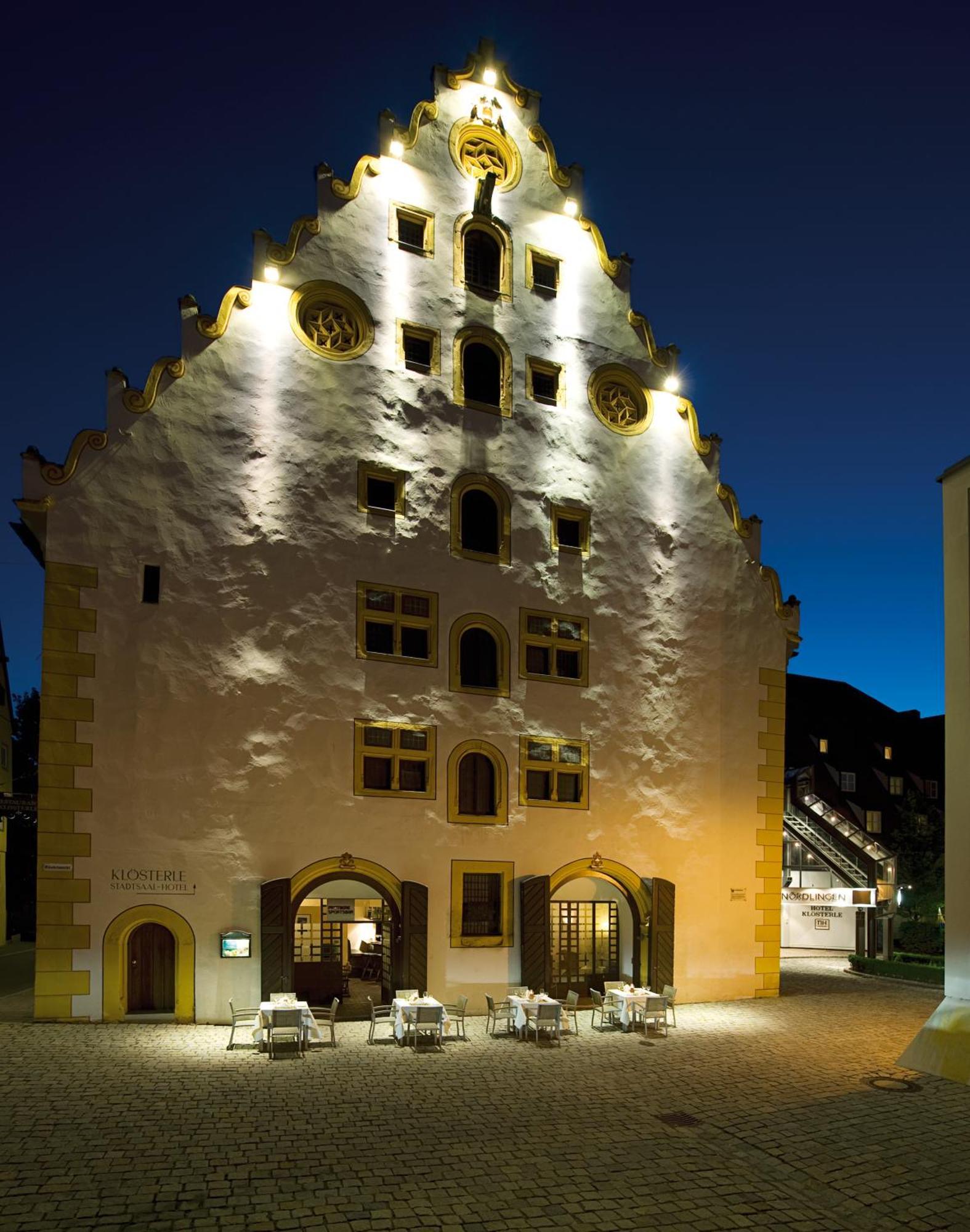 Hotel Kloesterle Noerdlingen - In Kuerze Elaya Hotel Kloesterle Nördlingen Buitenkant foto
