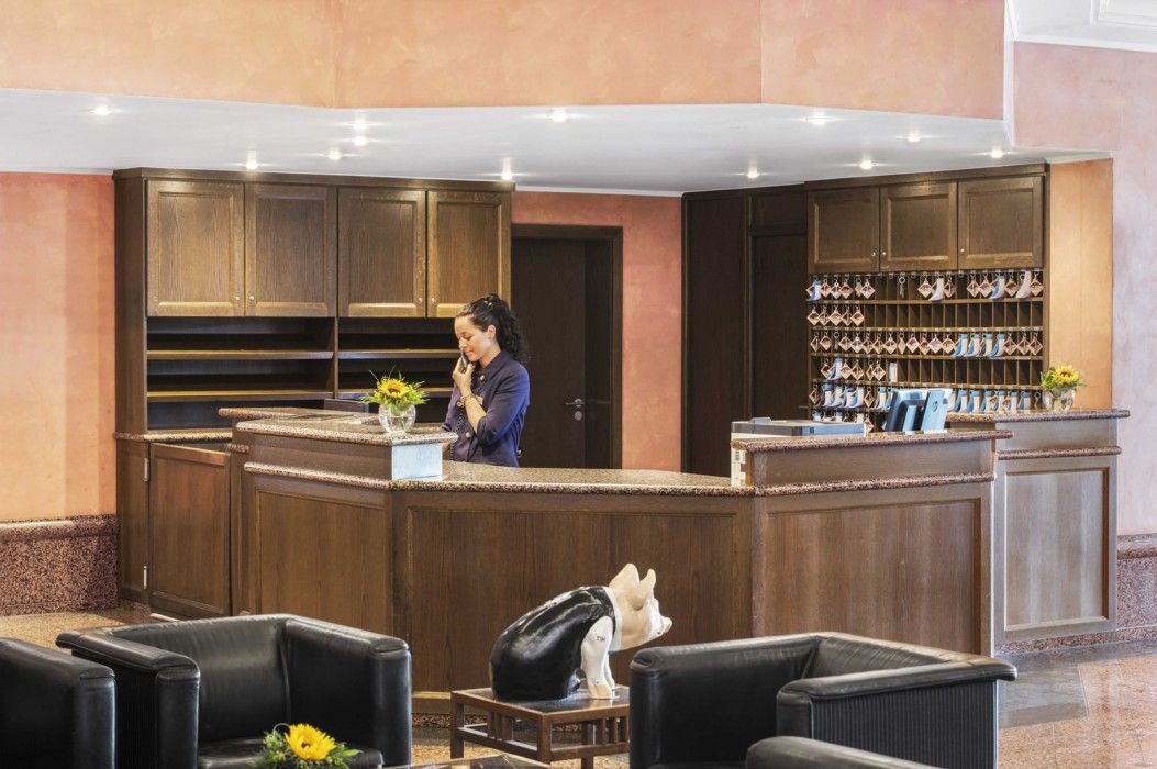 Hotel Kloesterle Noerdlingen - In Kuerze Elaya Hotel Kloesterle Nördlingen Buitenkant foto